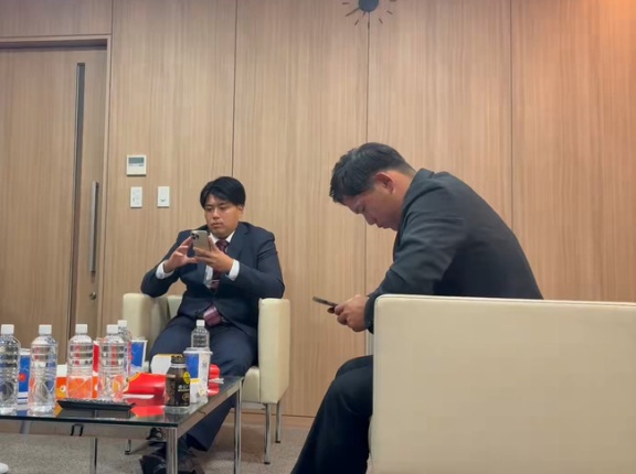 「マック食ベてスマホいじってた時に…」念願のドラフト指名をまさかの“見逃し”→ぼう然…22歳の一幕が話題に「フリーズしてる」「呼ばれた瞬間…」
