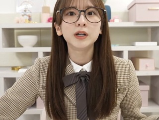 菅原咲月ファン『ストレートで耳かけてるのほんと沼』