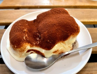 姫路　スペシャルティ珈琲＆ティラミス♪《クウハクコーヒー》