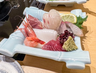先日は年末に続いてのお寿司屋さんでお寿司を美味しくいただきました