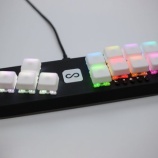 『【アケコン？】これは欲しい！手のひらサイズのキーボード風コントローラー「Fightboard MX」』の画像