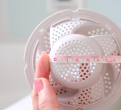 100均＊進化きた！嫌な虫もガードできちゃうお風呂のヘアキャッチ♪［PR］