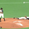 今シーズン三大珍プレー「サヨナラ落球」「押し出し3ラン」 	