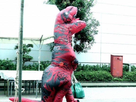 恐竜の町「大山」で恐竜が走る？！ティラノサウルスレースや縁日も！『上滝中学校グラウンド』で『第3回大山ダイナソー祭り』開催！5月30日。レース申込5月15日まで。