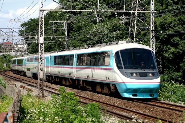 小田急電鉄　特急ロマンスカーRSE（20000形）　折りたたみテーブル　鉄道部品 小田急ロマンスカー - ＜小田急ロマンスカー20000形車両は富士急