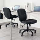 傷・汚れに強い！シンプルな布張りオフィスチェア