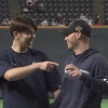 日ハム清水＆アーリン、ヒーローインタビューでいちゃつくｗｗｗｗｗｗ
