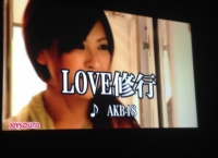 あおきー、一人カラオケで「LOVE修行」「47の素敵な街へ」を熱唱www