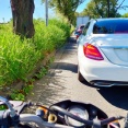バイク絶対追い越すマン「バイク絶対追い越す！」←こいつなに
