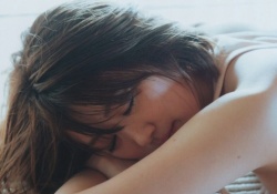 恵体の乃木坂OGさん、ベッドシーンありのドラマ予告が解禁...!!!