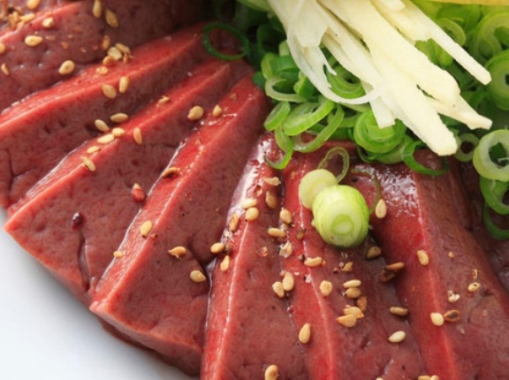 日本「お前らの国だと違法になってしまう食べ物ってある？」