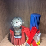 『【ORIS】初の日本限定モデル誕生──アクイスに込められた“白と赤”の美』の画像