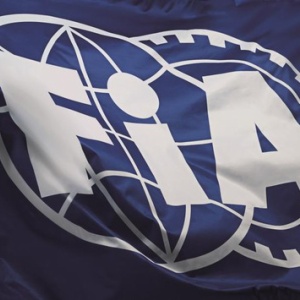Ｆ１ 実使用バイザーザイロン付き F1ヘルメット： ザイロン製バイザーでさらに安全に : F1通信