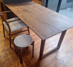 高松市にマスターウォール・UT2ダイニングテーブル納品