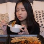 妊娠ユーチューバーさん、宅配業者にキレる「自分と同じサイズのダンボールを玄関の中まで運んでもらおうとしたら断られた」
