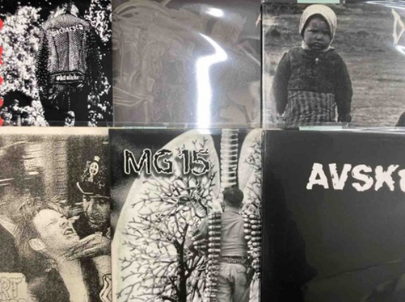 80'S & 90'S HC/CRUST/D-BEAT中心にレコード大量放出!!