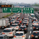 新名神の工事処理は異常、あんな工事の路線対応は初めてみた。久しぶりの本物の渋滞、公式は9キロといっていたが嘘だ、把握していない。20数キロはあったし止まっていた。