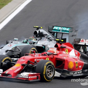 F1ヘルメット： ザイロン製バイザーでさらに安全に : F1通信