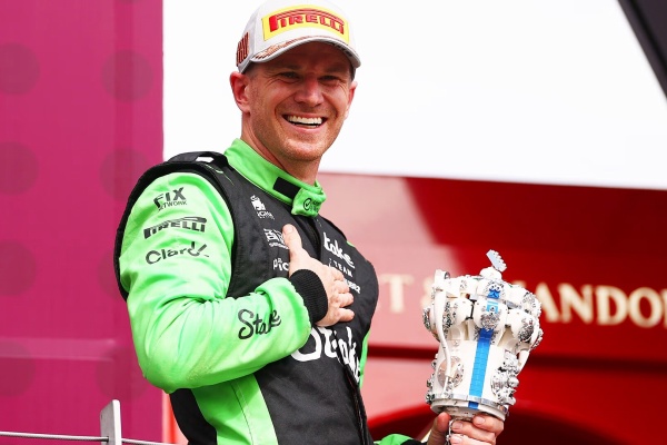 F1 ライコネン優勝、ニコヒュルケンベルグ、グロージャン F1 ライコネン優勝、ニコヒュルケンベルグ、グロージャン - メルカリ