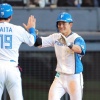 水野達稀がプロ１号　西武・本田から右中間席へ
