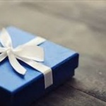 初任給で母親にプレゼントをした結果www