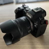 RF35mmF1.8IS STMのフード