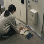 【私はあなたの味方】交際歴ゼロの同級生宅に唐揚げや文庫本を20回以上届けた24歳女を逮捕