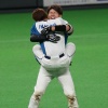 清水優心に抱きつく今川優馬ｗｗｗｗｗｗｗｗ