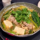 暑いのか…寒いのか…悩ましい日のカレー鍋の夜ごはん
