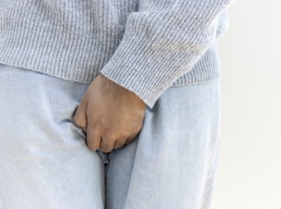 【悲報】子どもの頃に肥満だった男性『ペニスが短い』という研究結果