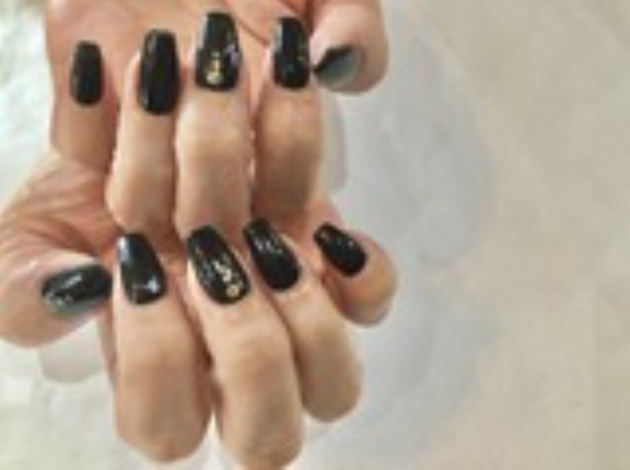 黒1色×偏光カラーの個性派☆ドットネイル♥