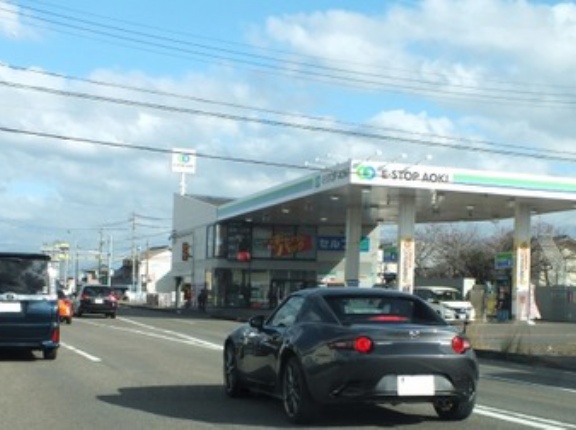 車持ってる人っていいよな　休みの日毎日どこでも行けるじゃん