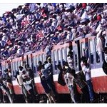 満員電車内ワイ「ひぃっ…手が女性に触れてしまった…うわカバンも触れてしまった…」