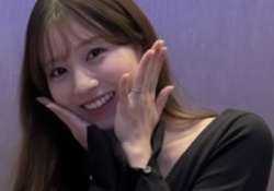 【朗報】星野みなみさん、薬指に結婚指輪か