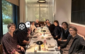 桜井政博さん「ゲームディレクターのアベンジャーズ的な集いです」ﾊﾟｼｬｯ→集合したメンバーがヤバすぎるｗｗｗｗｗ