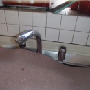 システムキッチンの水が止まらない