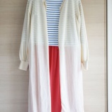 『綺麗色スカートとロングカーディガンで50代初夏コーデ』の画像