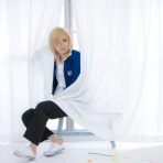 中途半端な青空。