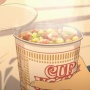 【マジか】一般人「カップ麺食べようかな。でも添加物エグっ！」　→　医者がカップ麺を見つけた時、まさかの全然違う反応だったｗｗｗ　「この知識と視点は大事」