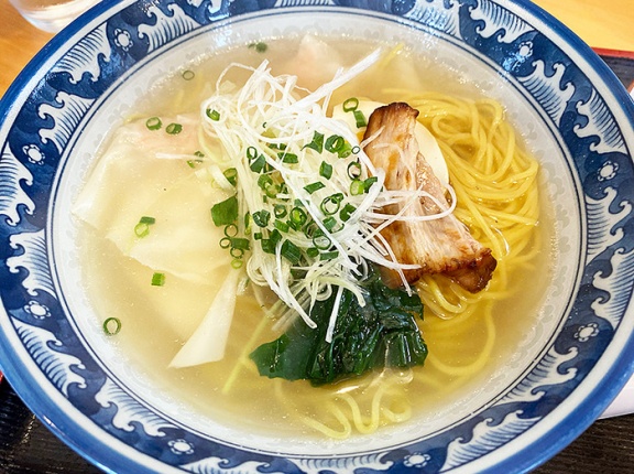 新メニューの塩ワンタン麺が出たよ！北斗市七重浜「鶏旬」