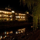 夜の松川と東海館
