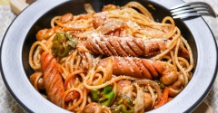 喫茶店のような味わい「マイルドナポリタン」&「グリーンピース」