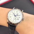 【ORIENT】近未来的なデザインが多い中で敢えてクラシックに攻める