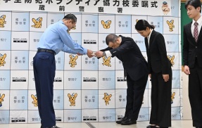 【物議】警察が専門学校の「留学生」に防犯ボランティアを委託する　→炎上