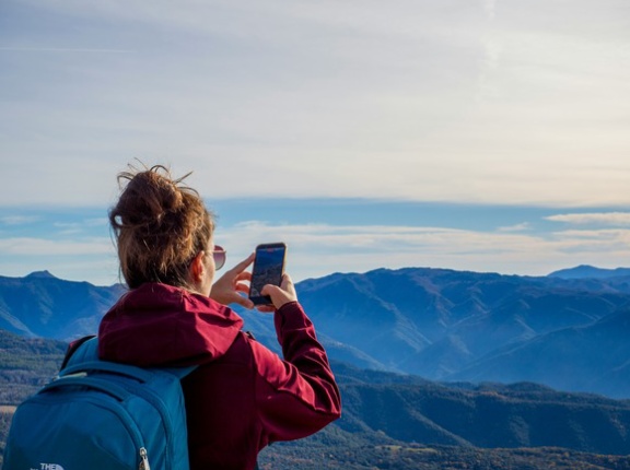 登山するのに電車賃調べたら片道7000円して草