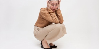 認知症の義母を介護していた時、言うこと聞かない義母を叩いたりしていた。それでも私は頑張ったと思っている