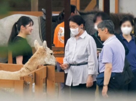 天皇一家、また那須どうぶつ王国へ