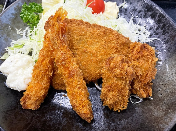 アジフライはふっくら肉厚なのが最高！函館市陣川町「そば処 西陣 本店」
