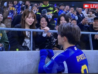 【動画】韓国、GKのこのミスから失点叩かれてもしょうがない・・