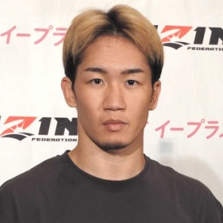 斎藤源吉さんのこけし : こけしのなかのわたし